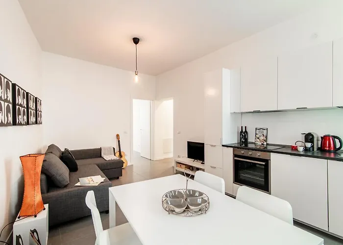 Milano 175 - By My In Apartamento Como